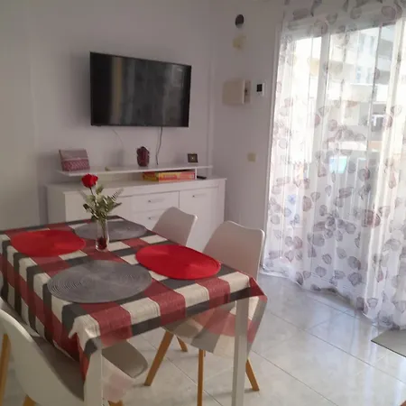Apartment Marineda *